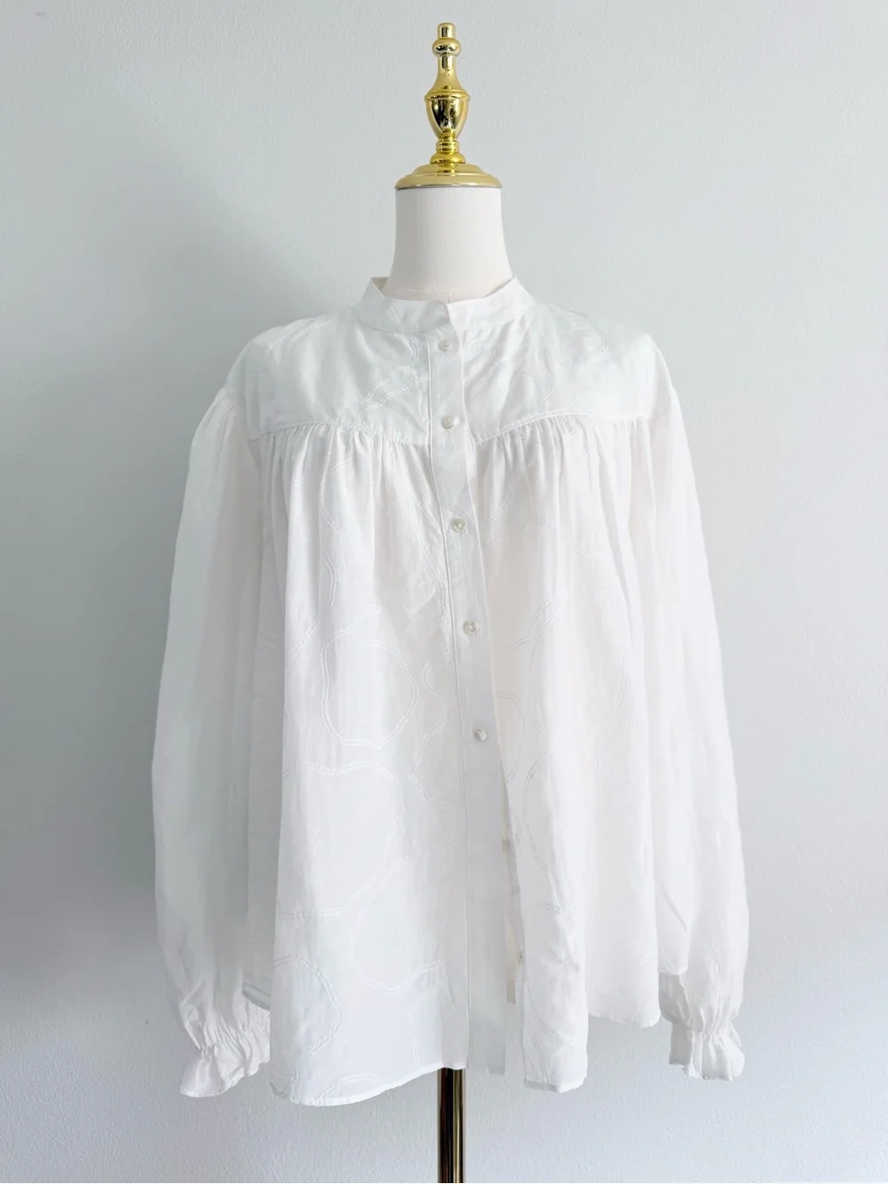 AYR The New Romantic white Embroidered blouse ballon bell sleeve Sz L